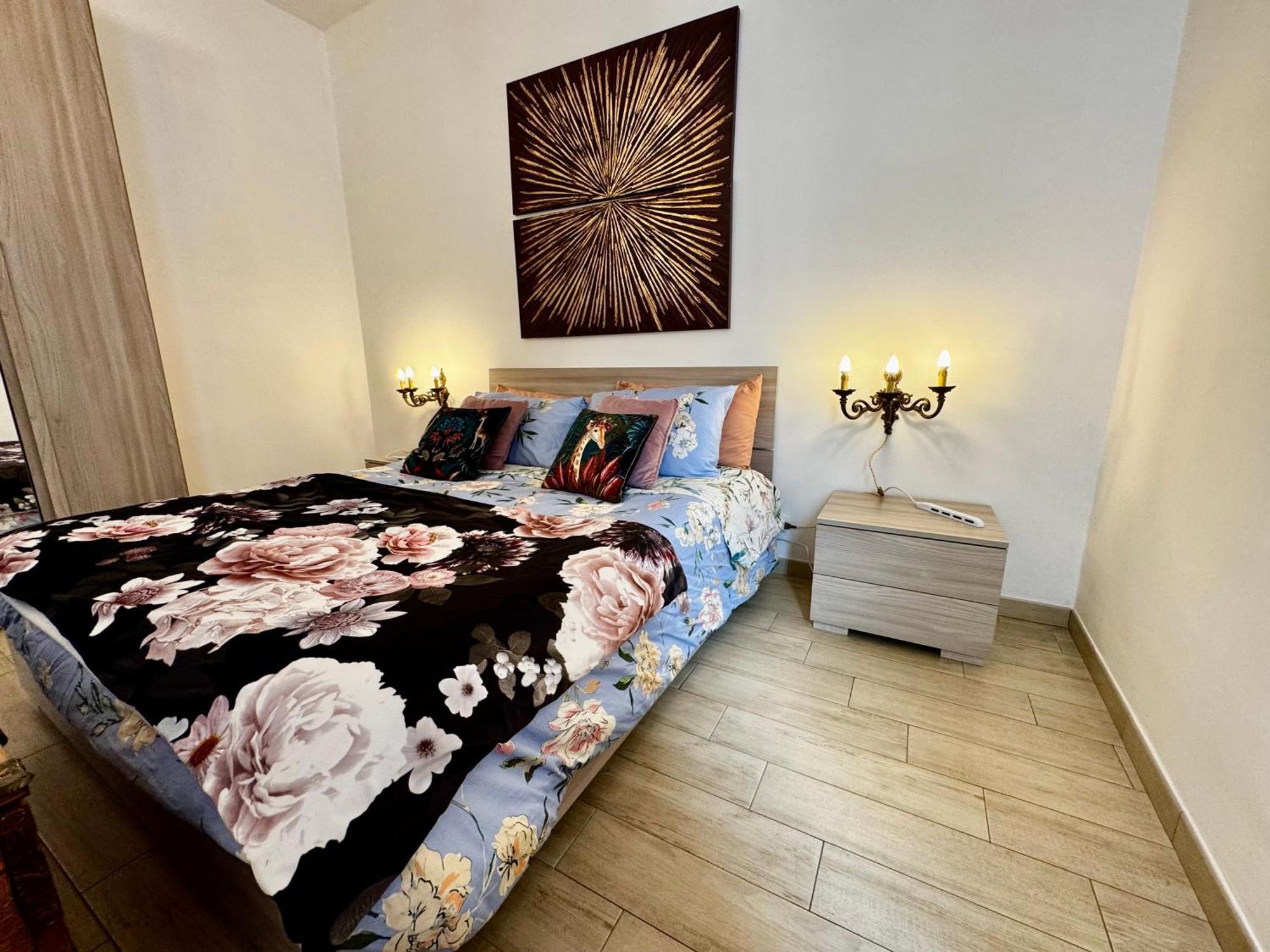 La Casa Di Sarah Aspetta Voi Nápoles Exterior foto